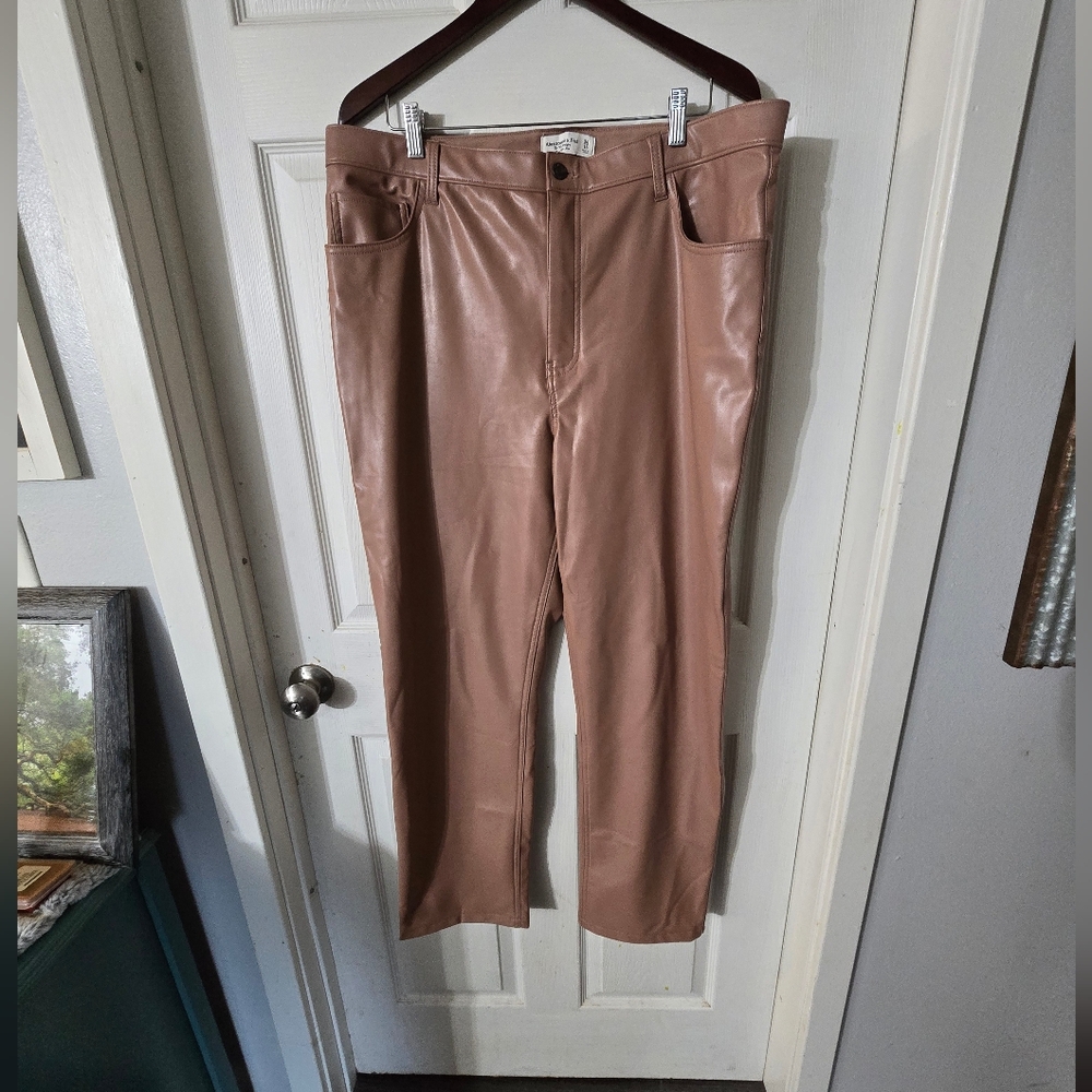 Women's Abercrombie & Fitch Faux Leather Pants Sz 34 18 R